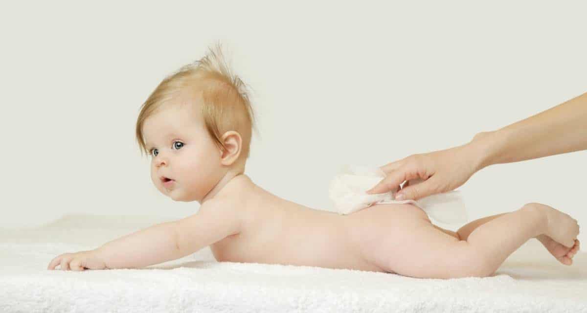 Comment éviter les érythèmes fessiers chez bébé ?